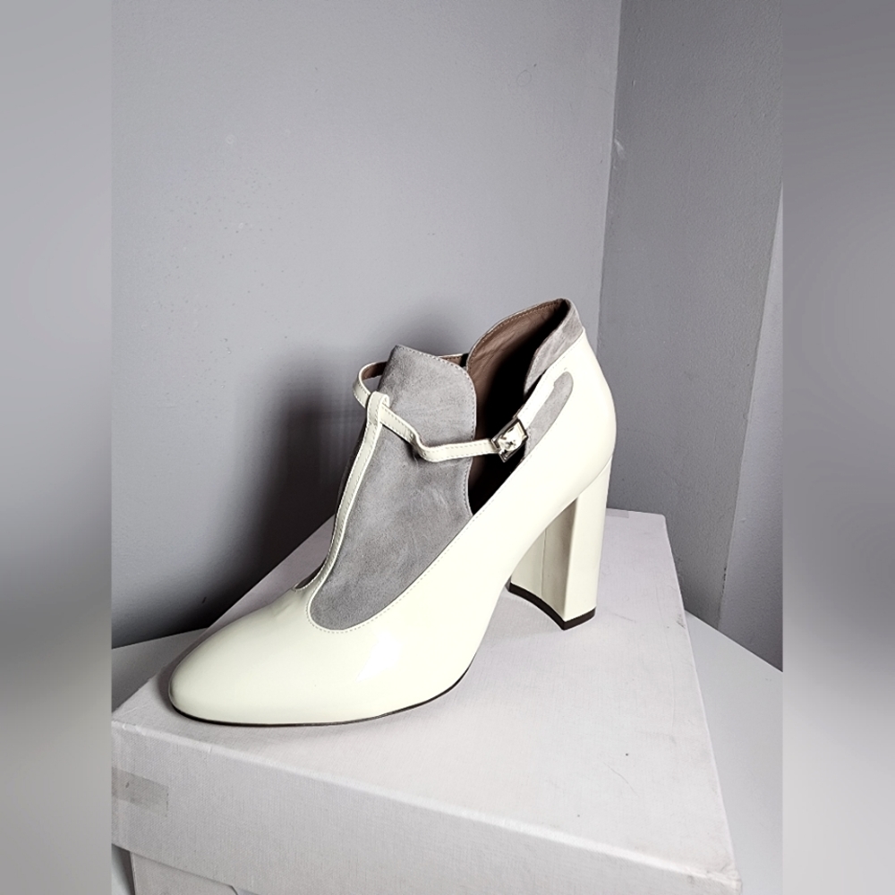 L'Autre Chose Leather Ankle Boots US9 EU39 Patent Panel Cut Out